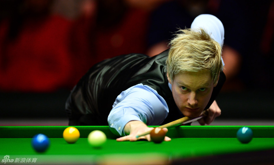 整体进攻更 整体进攻更