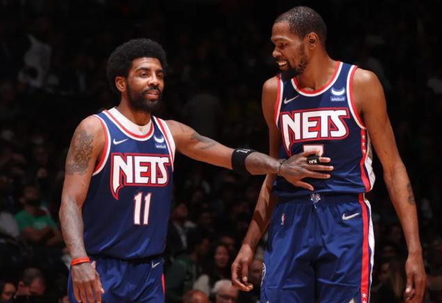 赛场气氛紧 赛场气氛紧